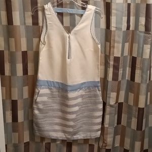 FINAL PRICE NWT COLOR BLOCK blue white black & gold v-neck s/s dress  Sz S